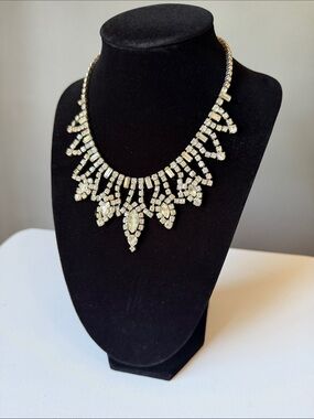 Art Deco Necklace Crystal Gatsby inspired  Women's Jewelry excellent condition